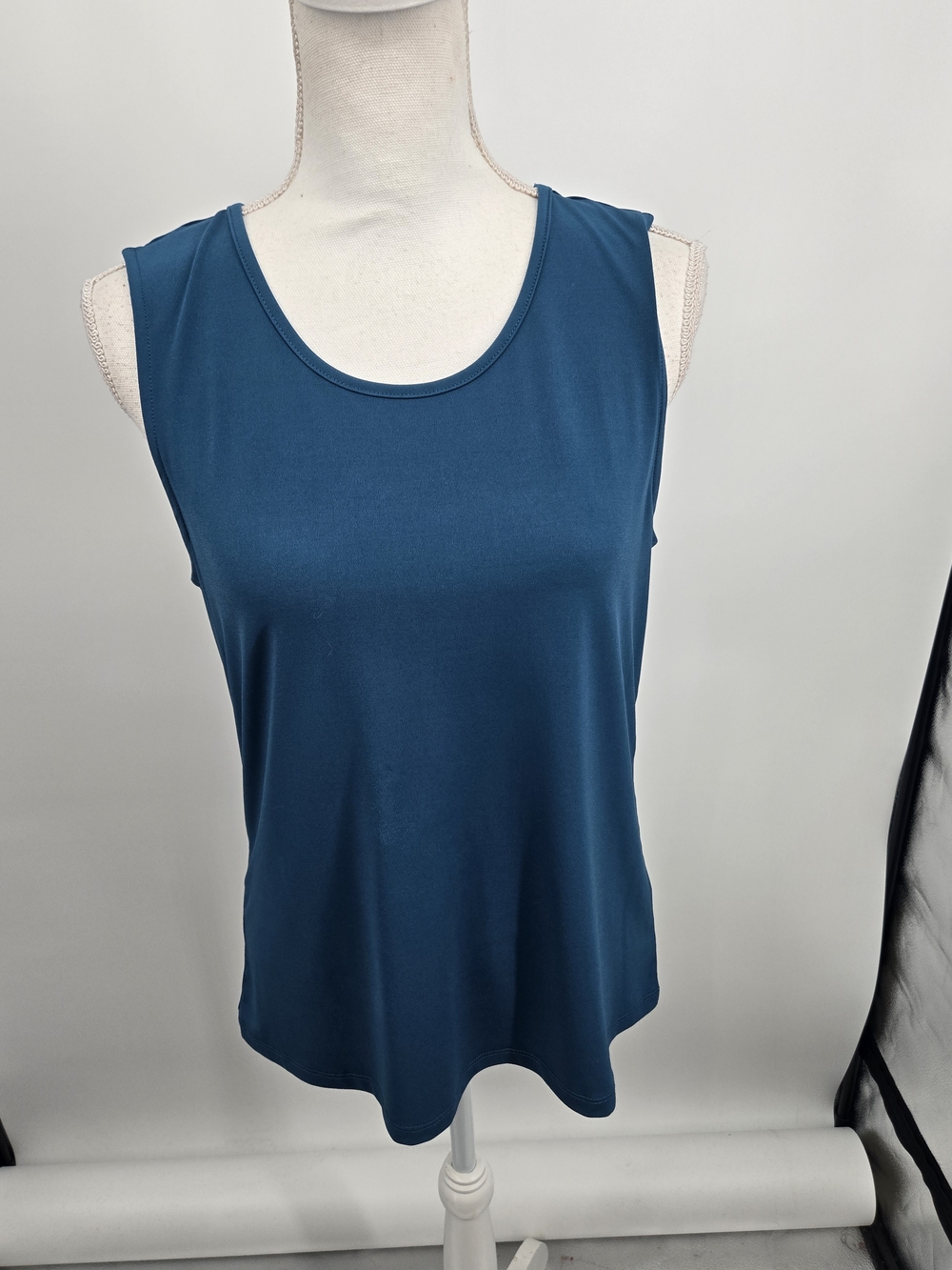 NorthStyle Teal Blue Scoop Neck Sleeveless Tank Medium (8716)
